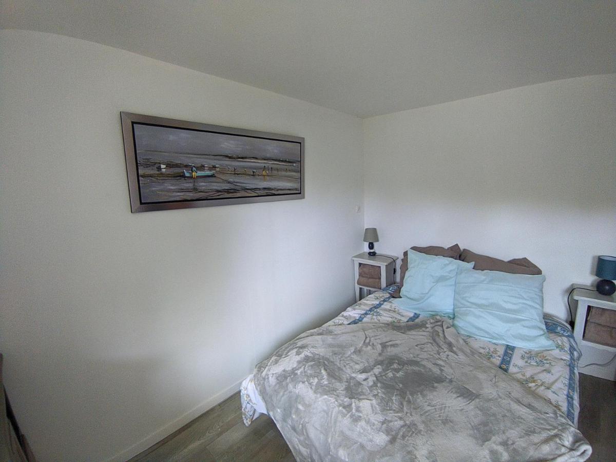 Entier, Vue Sur Riviere & Cathedrale. Appartement Plouguiel
